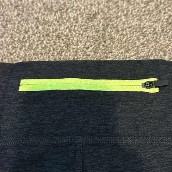 VS PINK yoga pants - Picture 6 of 6